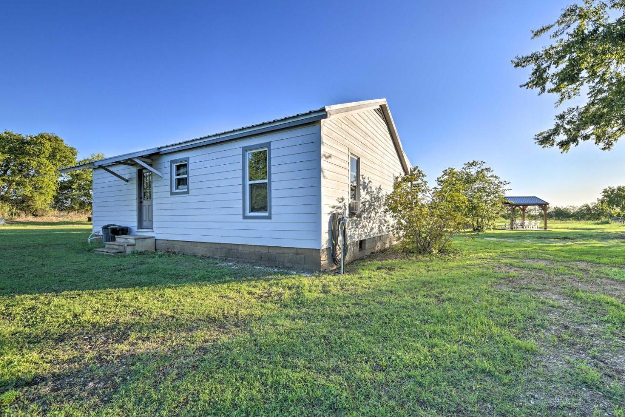House On Cattle Farm Central To Temple And Waco Lorena Екстериор снимка